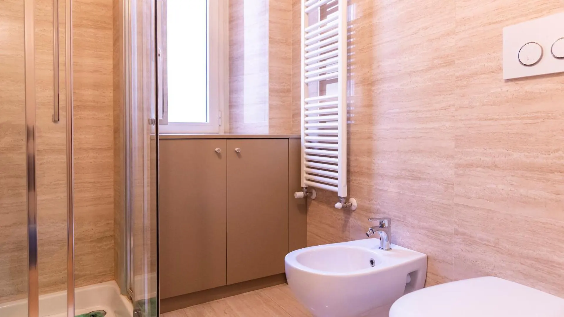 Easy Central Flat Milan