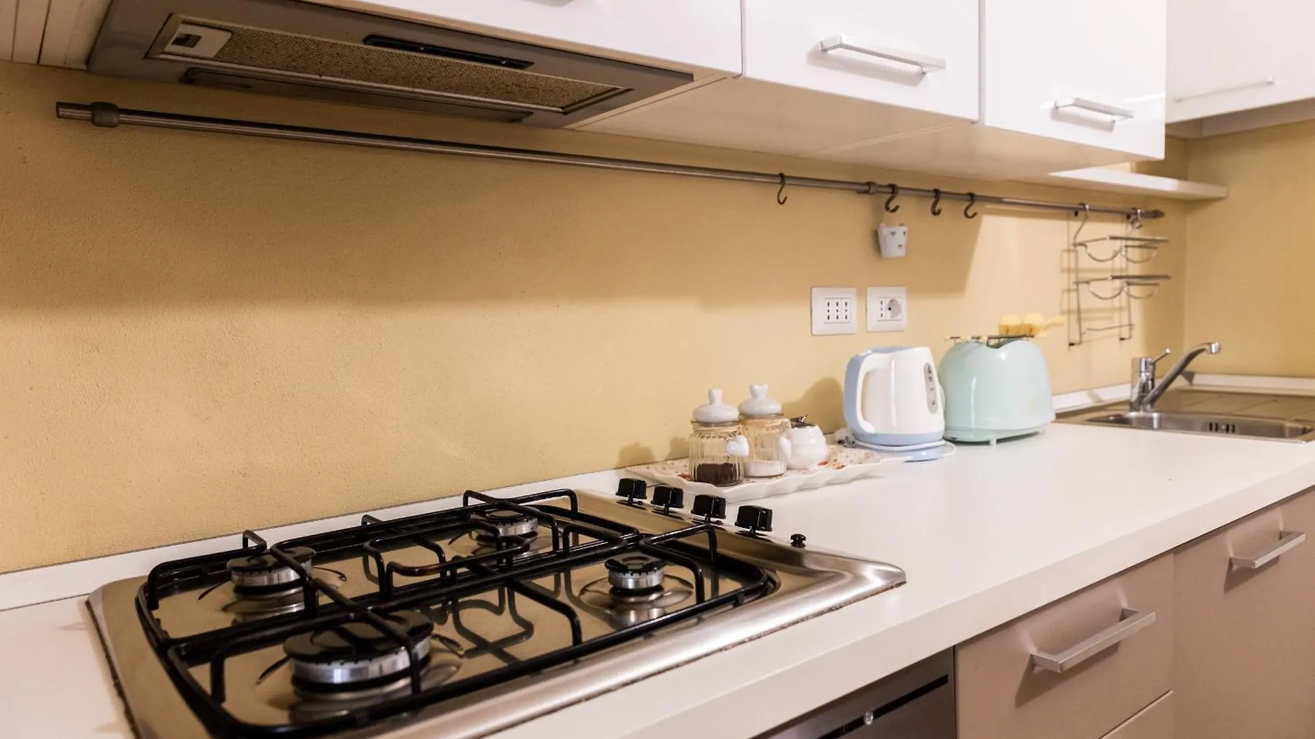 Apartment Easy Central Flat Milan Italy