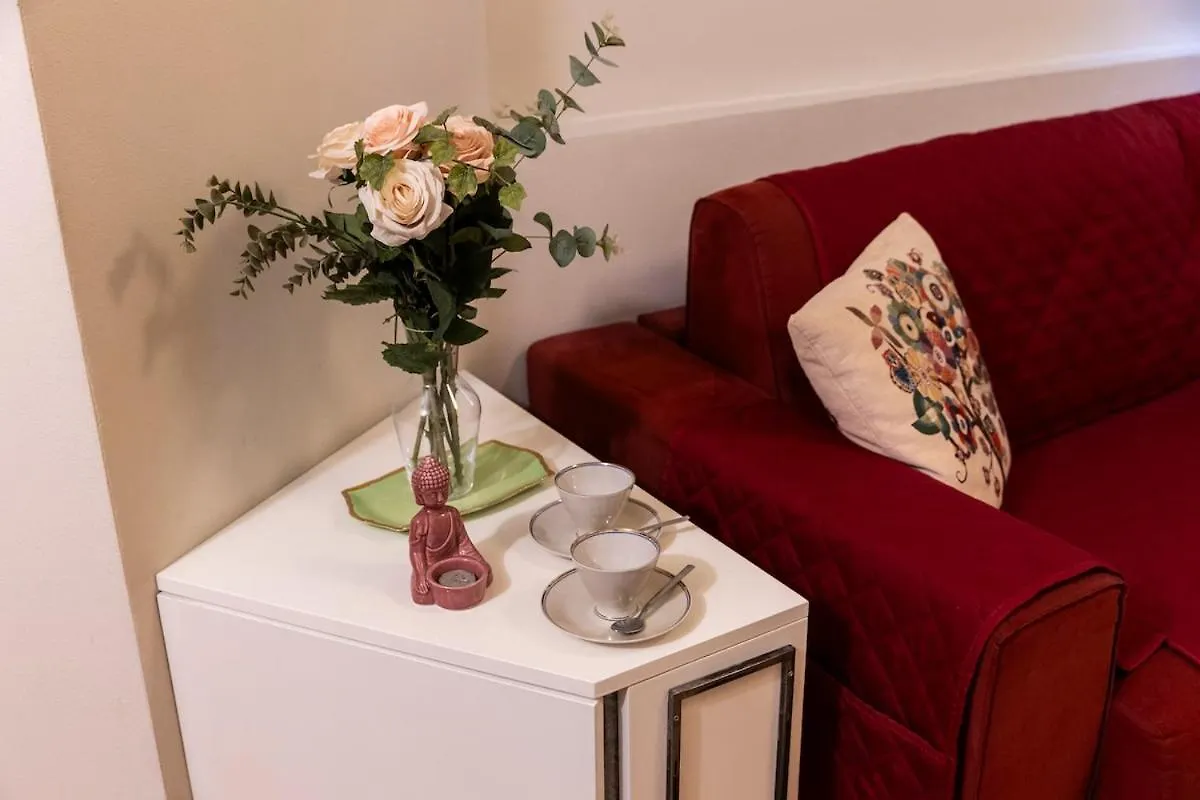 Apartment Easy Central Flat Milan Italy