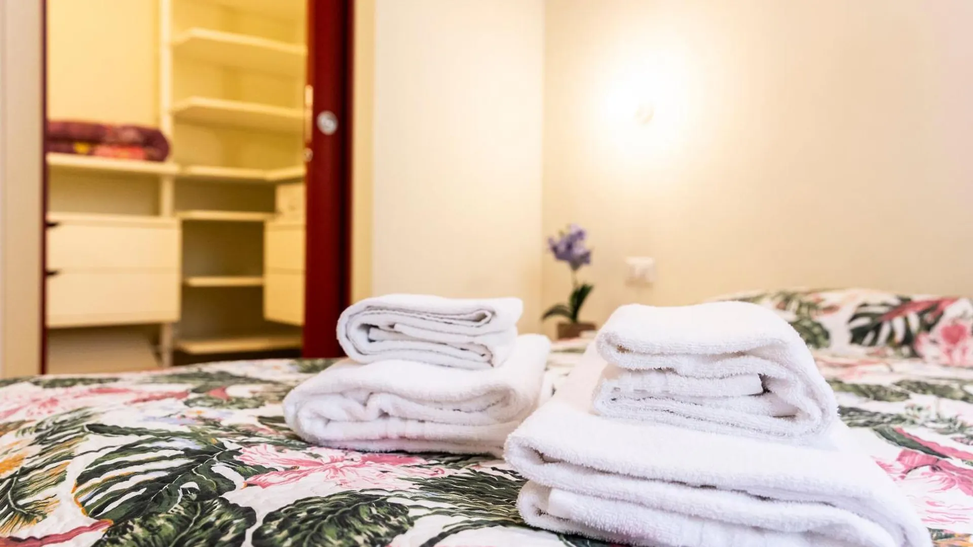 Apartment Easy Central Flat Milan