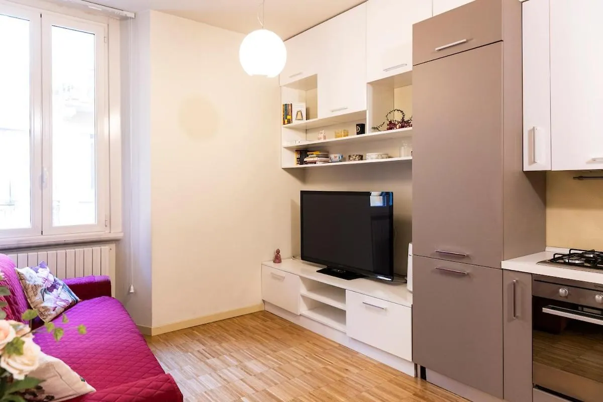 Easy Central Flat Milan Apartment