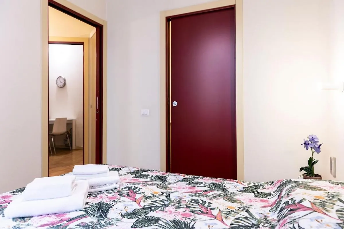 Easy Central Flat Milan Apartment